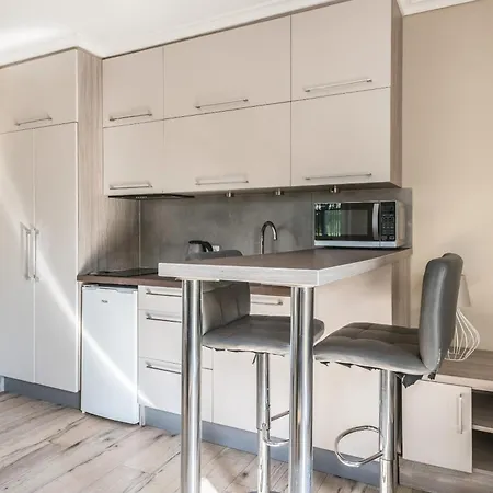 Elen By Northside Апартаменти