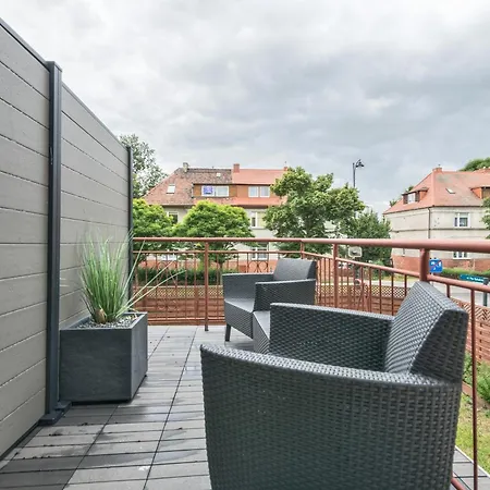 Elen By Northside Apartman