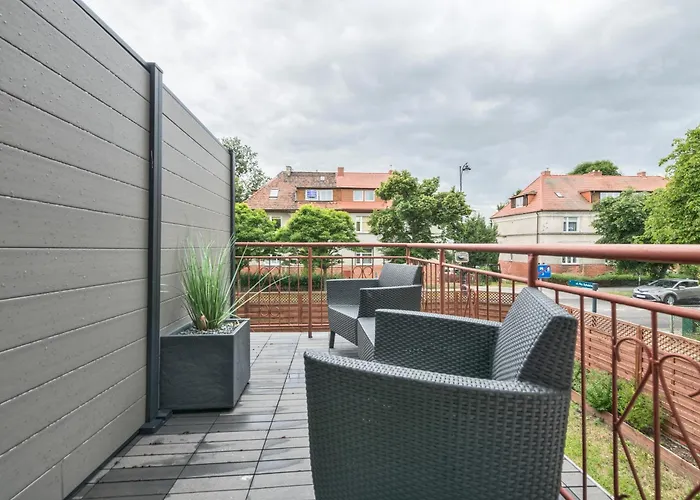 Elen By Northside Apartman